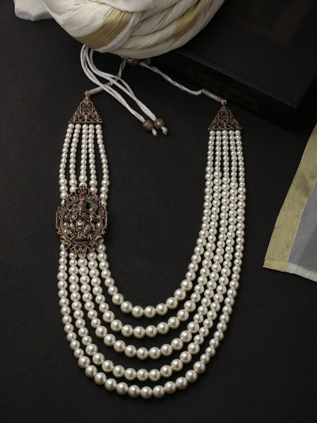 COSA NOSTRAA Men White & Copper-Toned Brass Antique Necklace