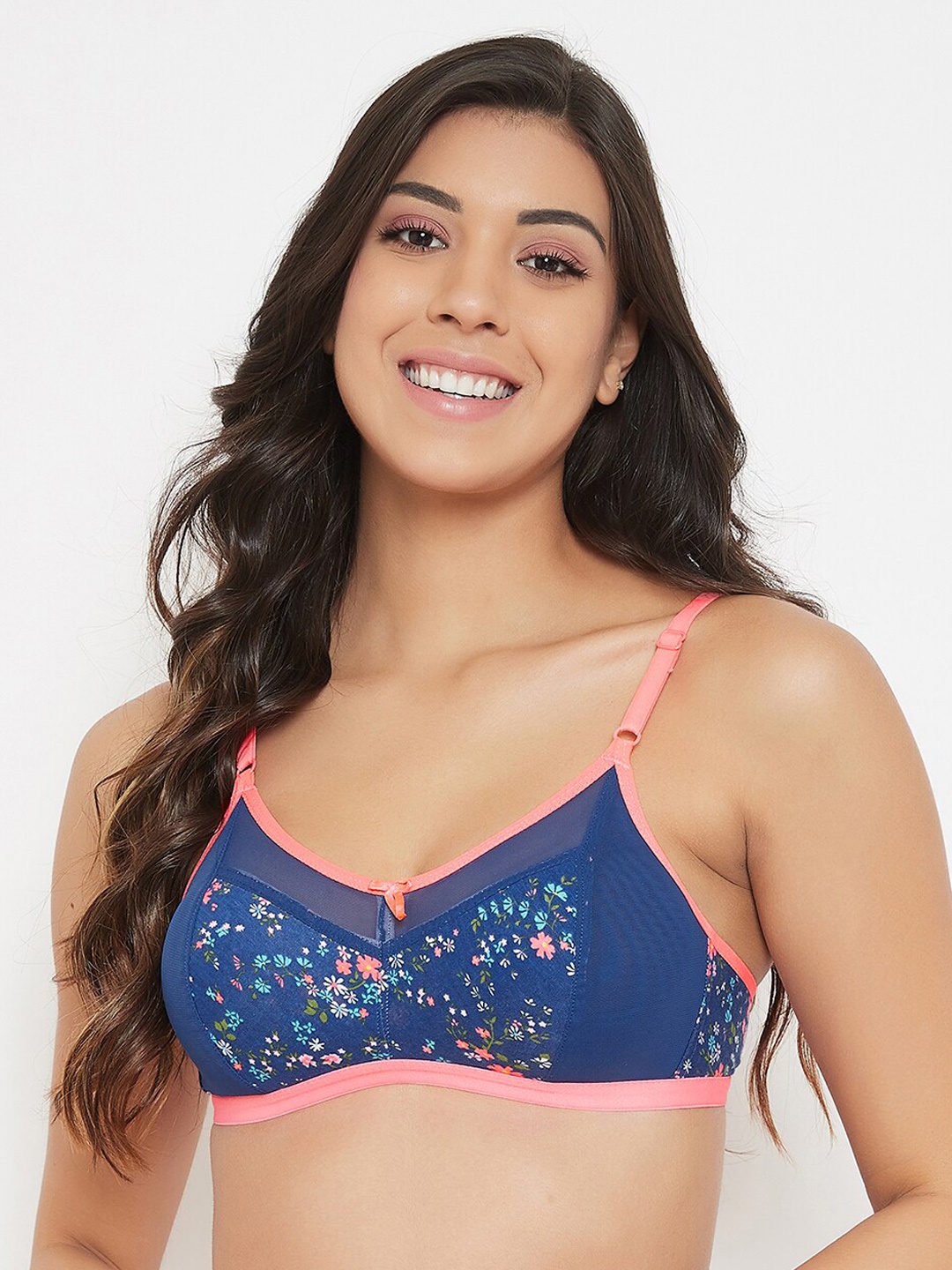 

Clovia Blue & Peach-Coloured Printed Non-Wired Non Padded Everyday Bra BR1423O0832B