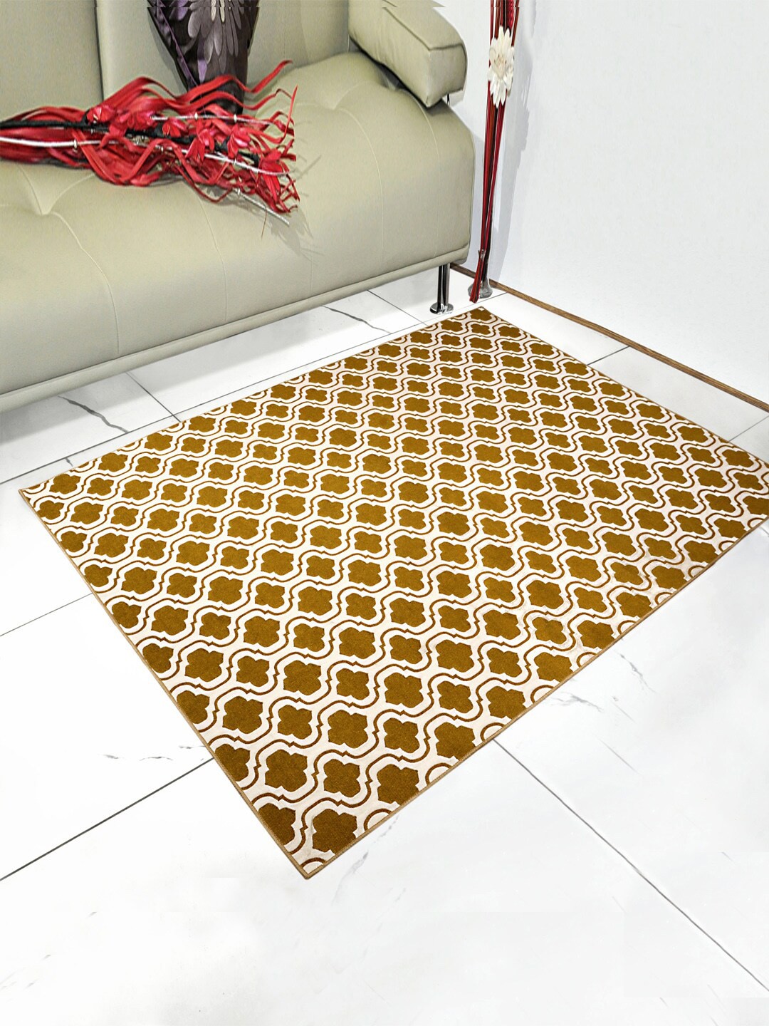 

Saral Home Brown & Beige Printed Anti-Skid Traditional Carpet