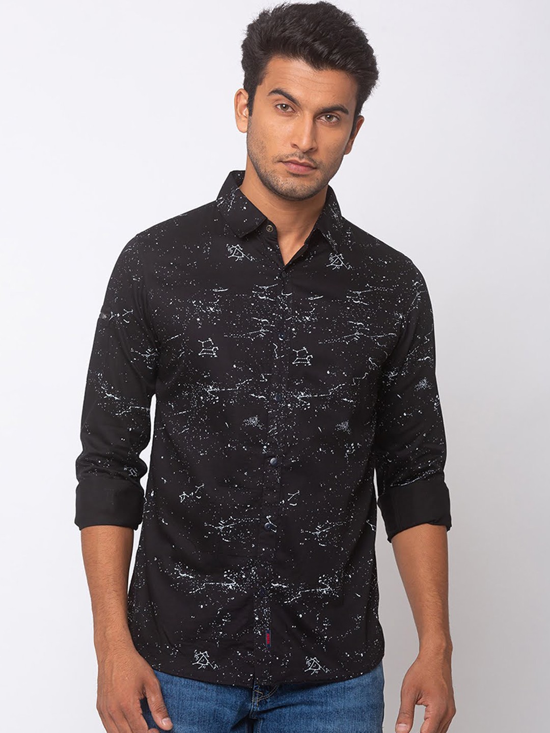 

SPYKAR Men Black Slim Fit Printed Casual Shirt