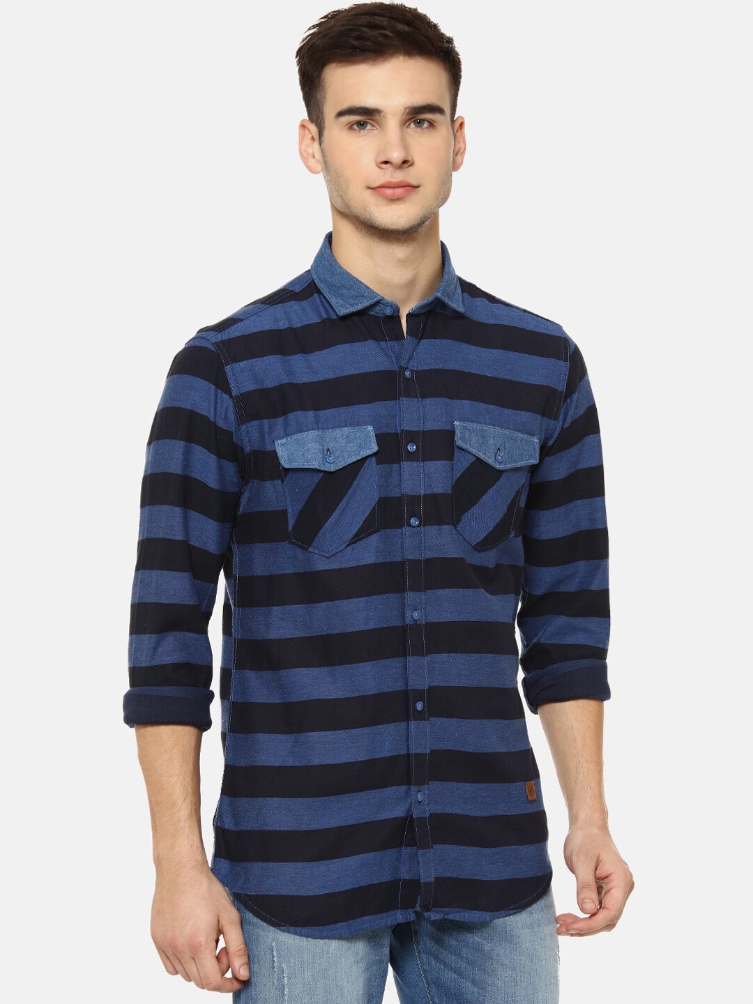 

Campus Sutra Men Blue Regular Fit Striped Casual Shirt