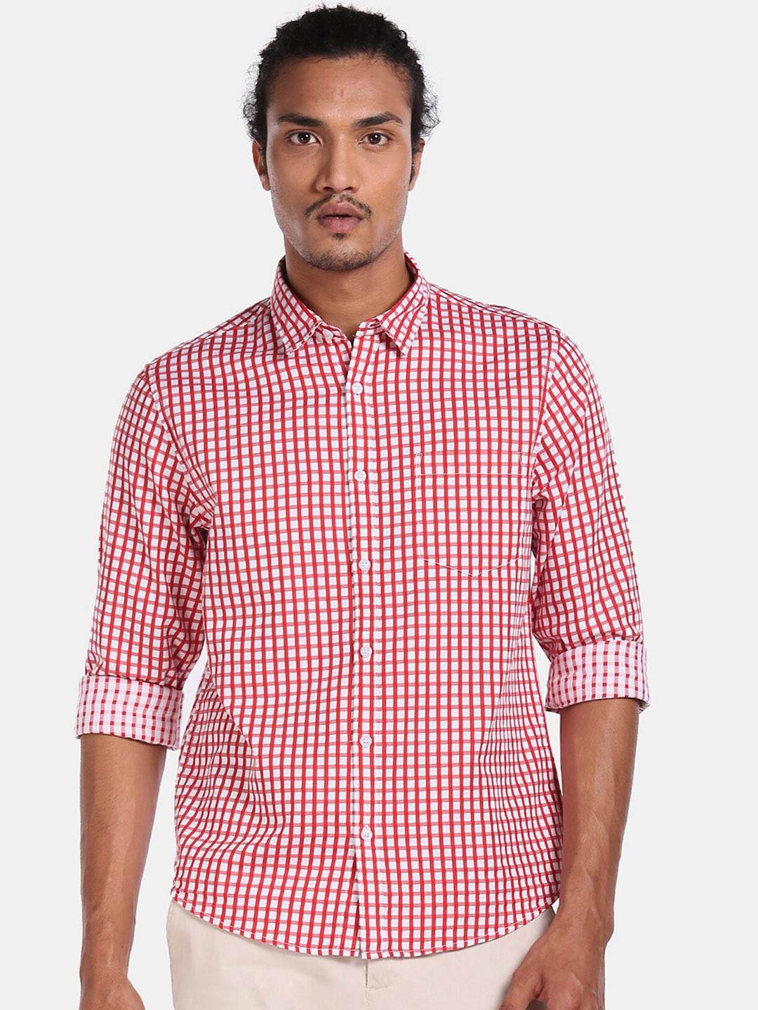 

Ruggers Men Red Regular Fit Checked Casual Shirt