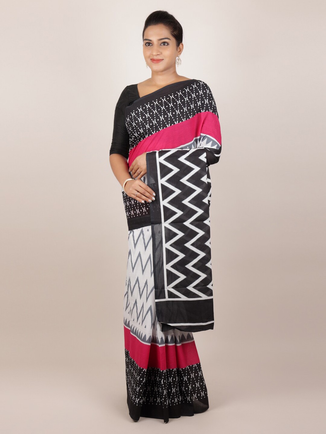 

Pothys Black & White Cotton Blend Printed Saree