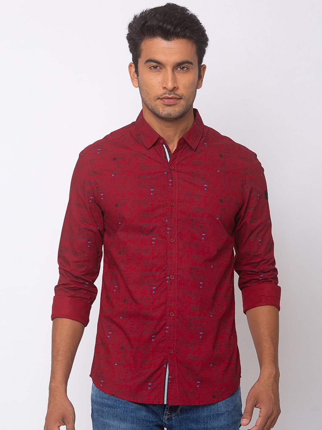 

SPYKAR Men Red Slim Fit Self Design Casual Shirt