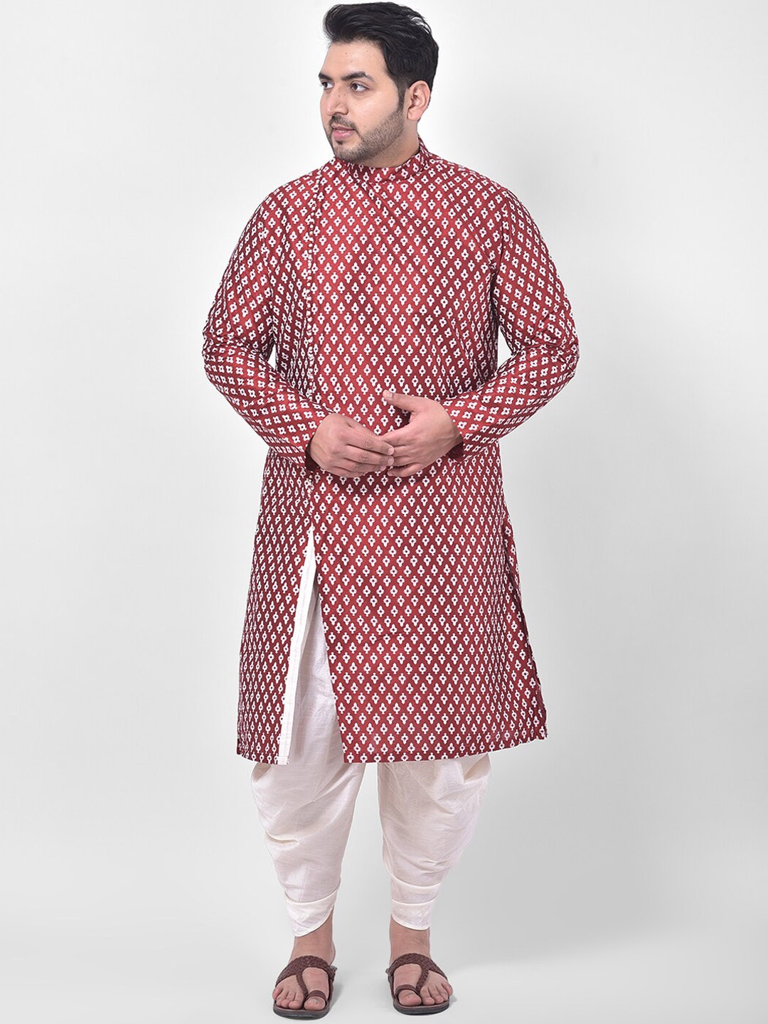 

Deyann plus Men Red Printed Kurta