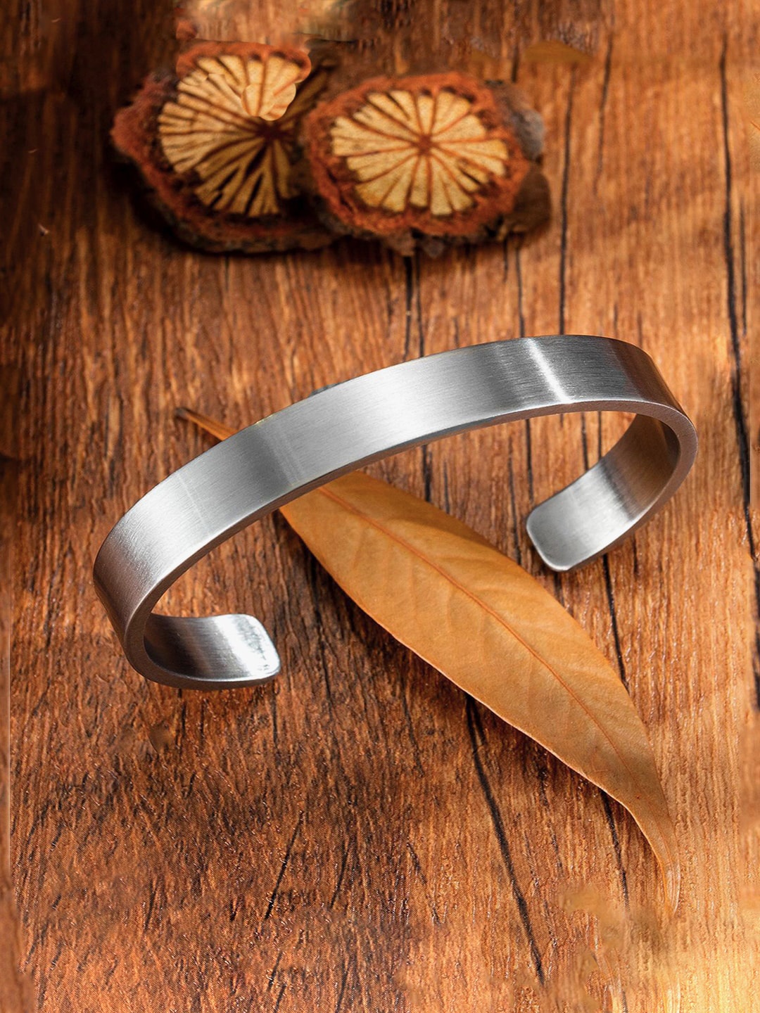 

Yellow Chimes Men Silver-Toned Stainless Steel Rhodium-Plated Kada Bracelet