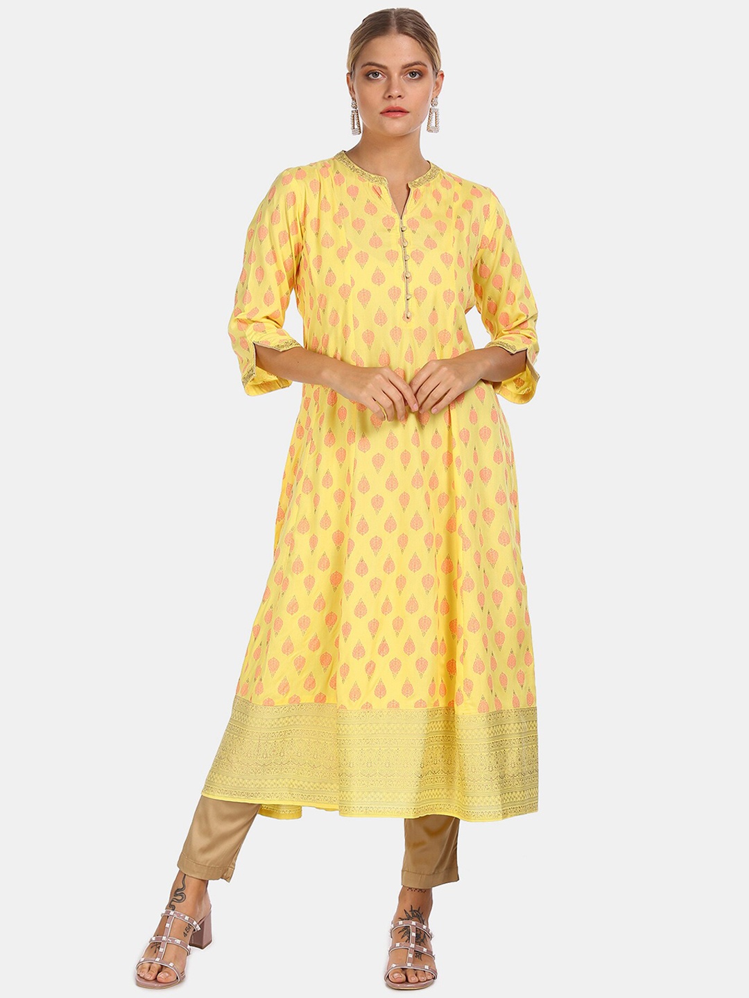 

Anahi Women Yellow Ethnic Motifs Printed Flared Kurta