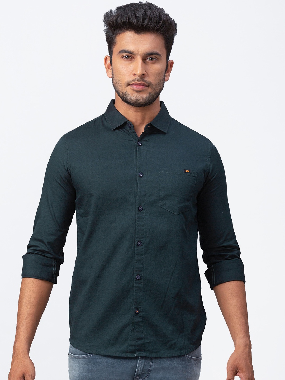 

SPYKAR Men Green Slim Fit Solid Casual Shirt