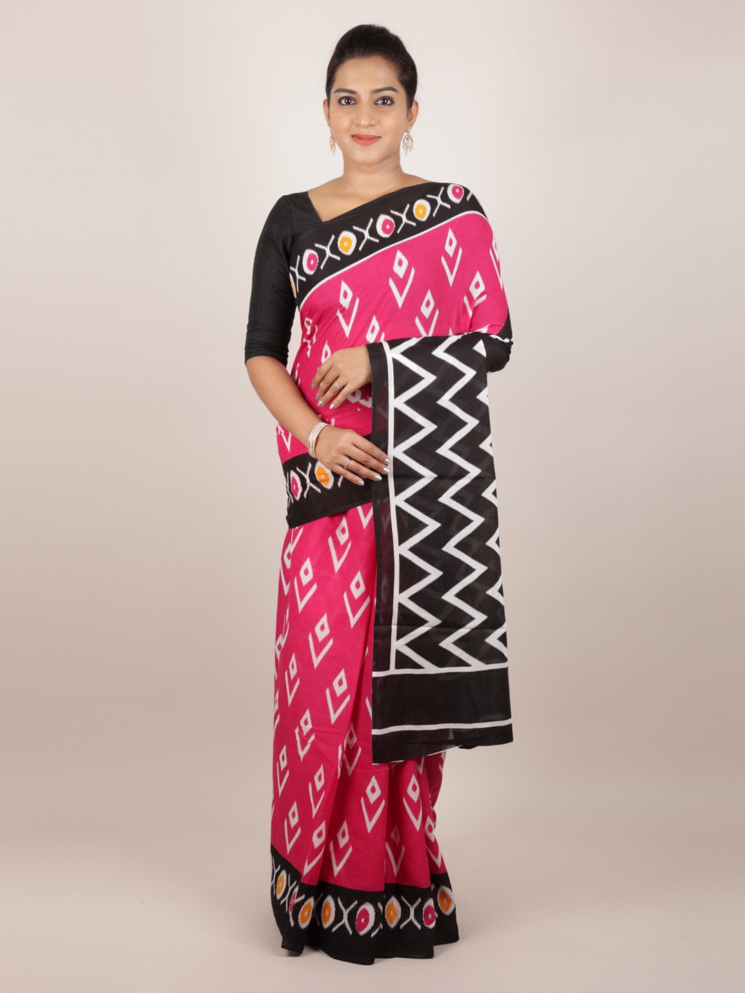 

Pothys Pink & White Cotton Blend Printed Saree