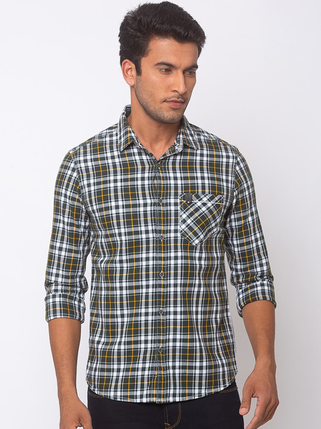 

SPYKAR Men Green Slim Fit Checked Casual Shirt