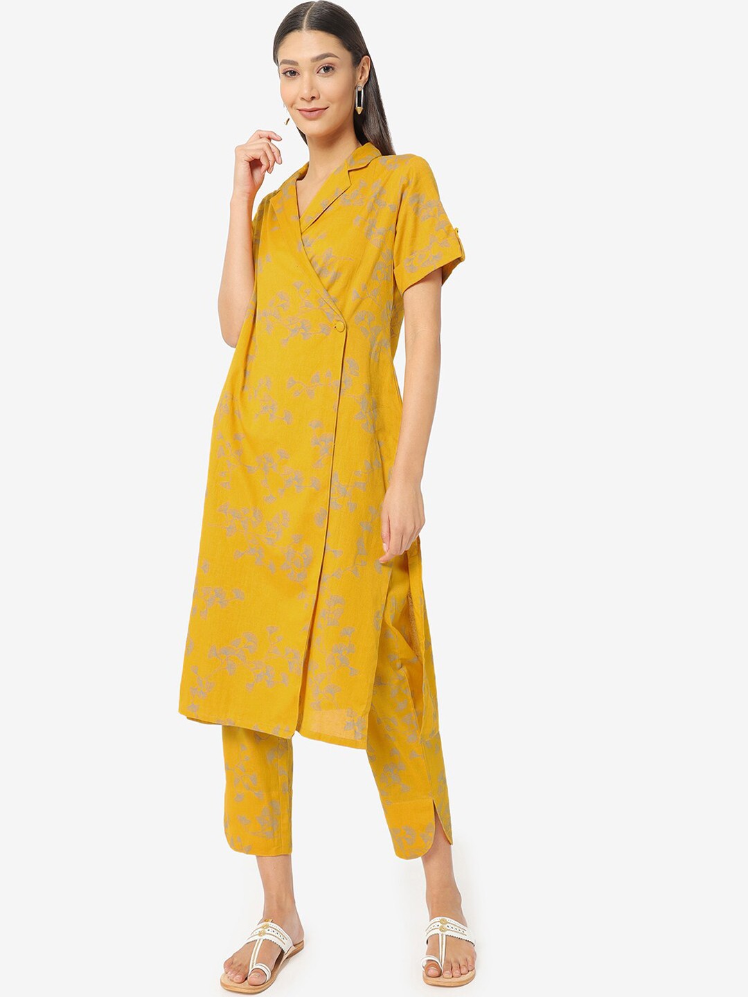 

Saaki Women Mustard Yellow Printed Kurta