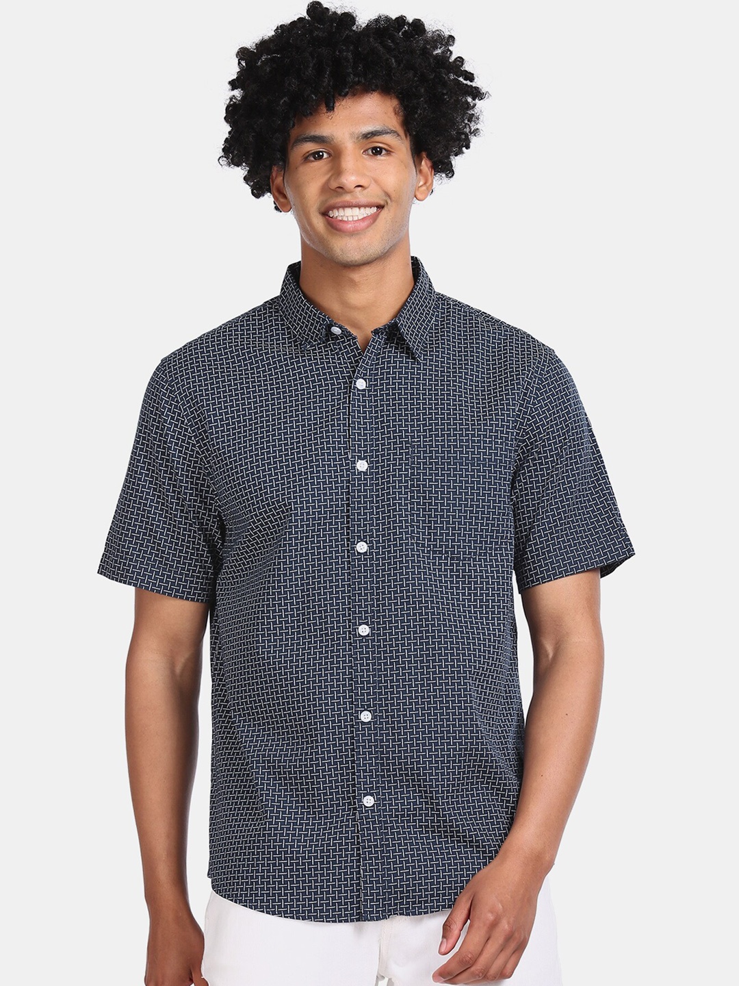 

Ruggers Men Navy Blue Regular Fit Printed Casual Shirt