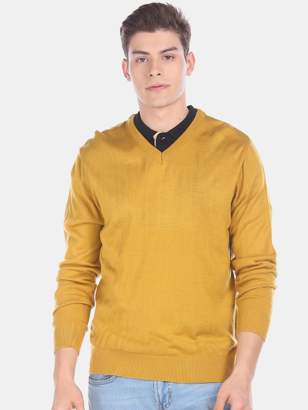 

Ruggers Men Yellow Solid Pullover Sweater