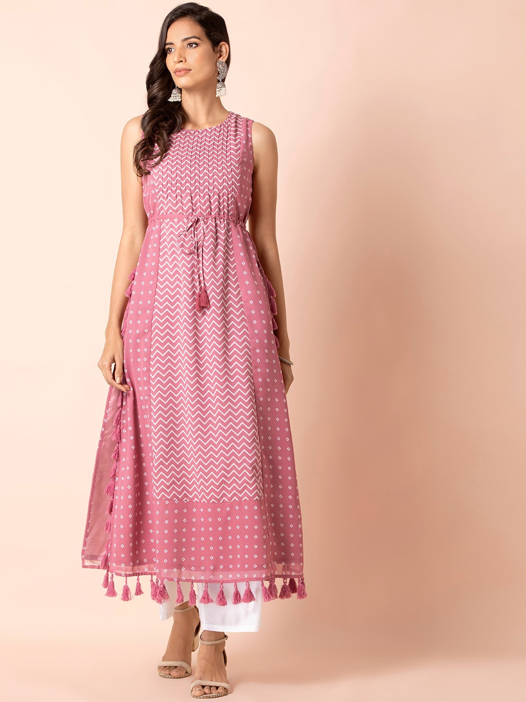

INDYA Pink Tasselled Lace High Slit Kurta