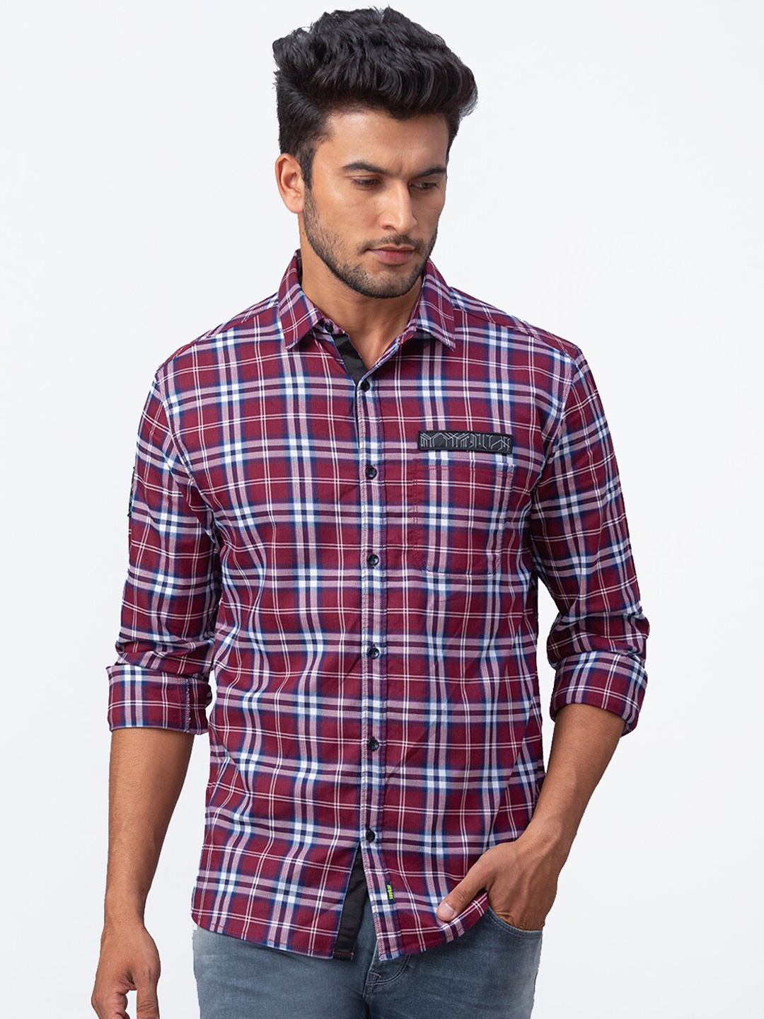

SPYKAR Men Red & Off-White Slim Fit Checked Casual Shirt
