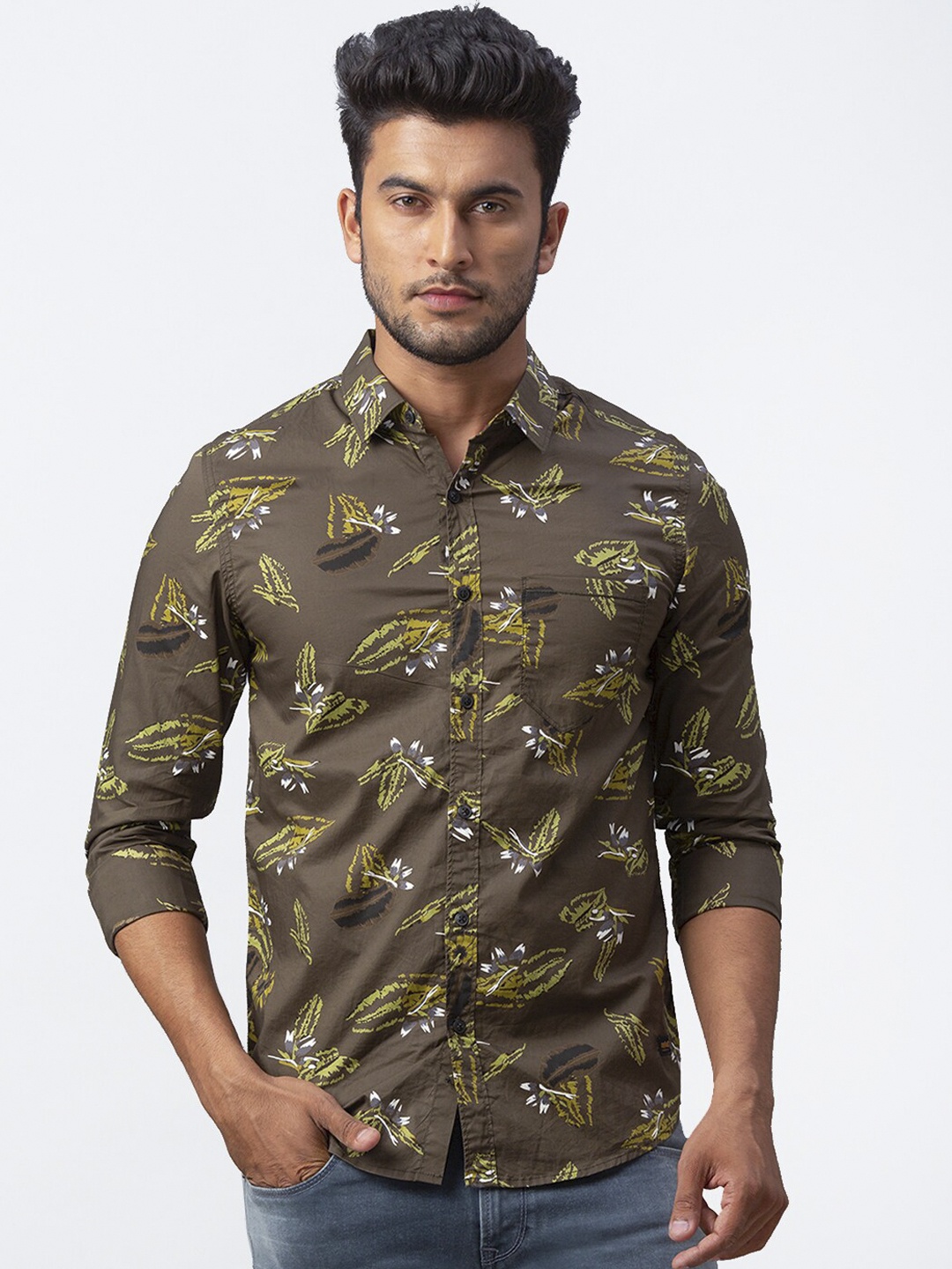 

SPYKAR Men Green Slim Fit Printed Casual Shirt