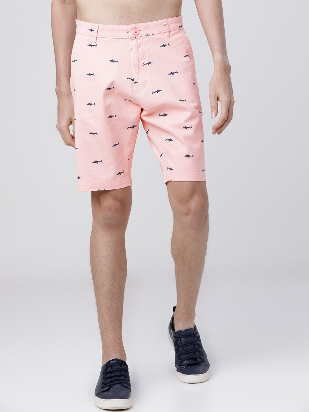 

HIGHLANDER Men Coral Printed Slim Fit Regular Shorts