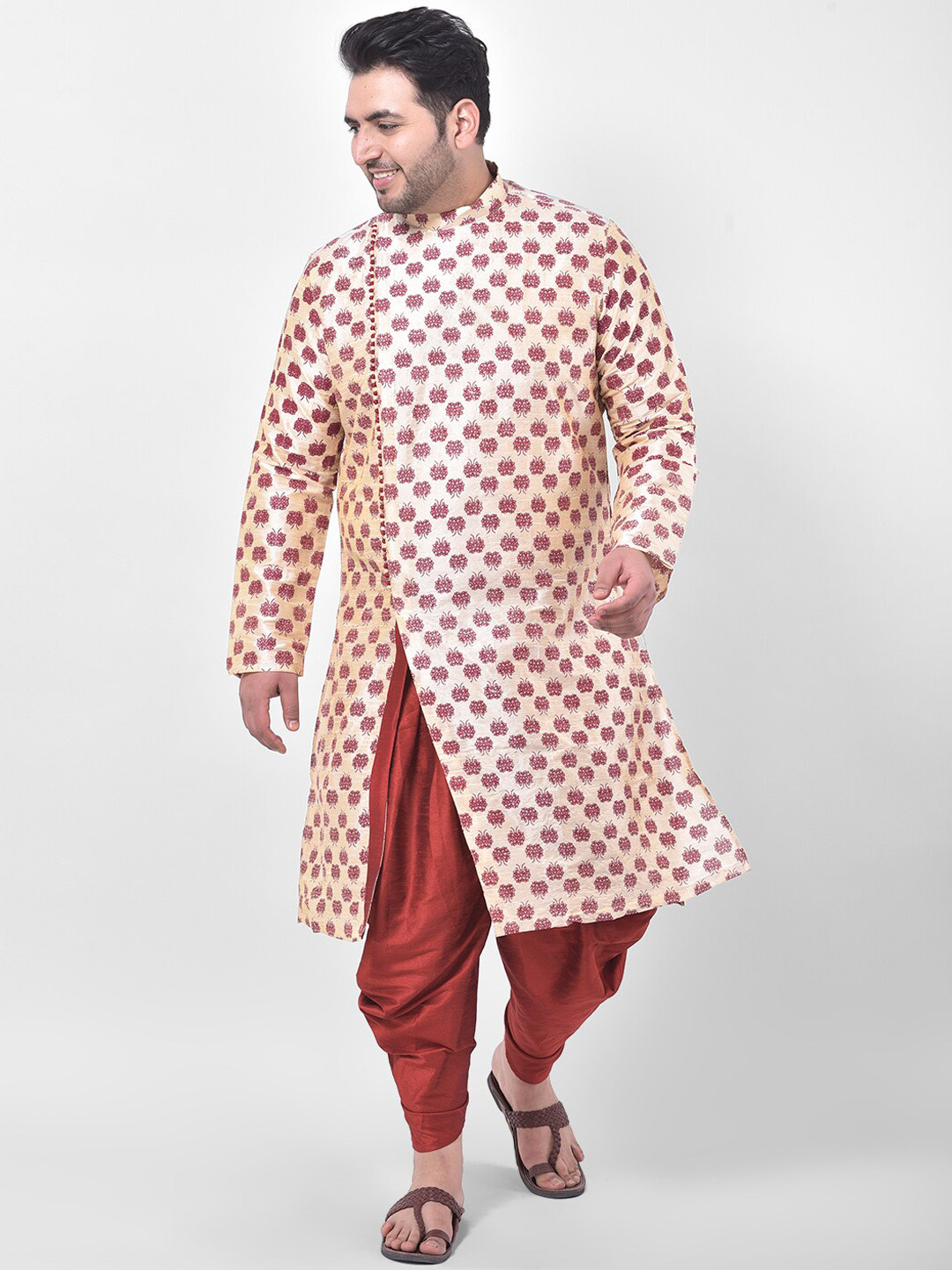 

DEYANN PLUS Men Plus Size Cream-Coloured & Burgundy Printed Dupion Silk Kurta