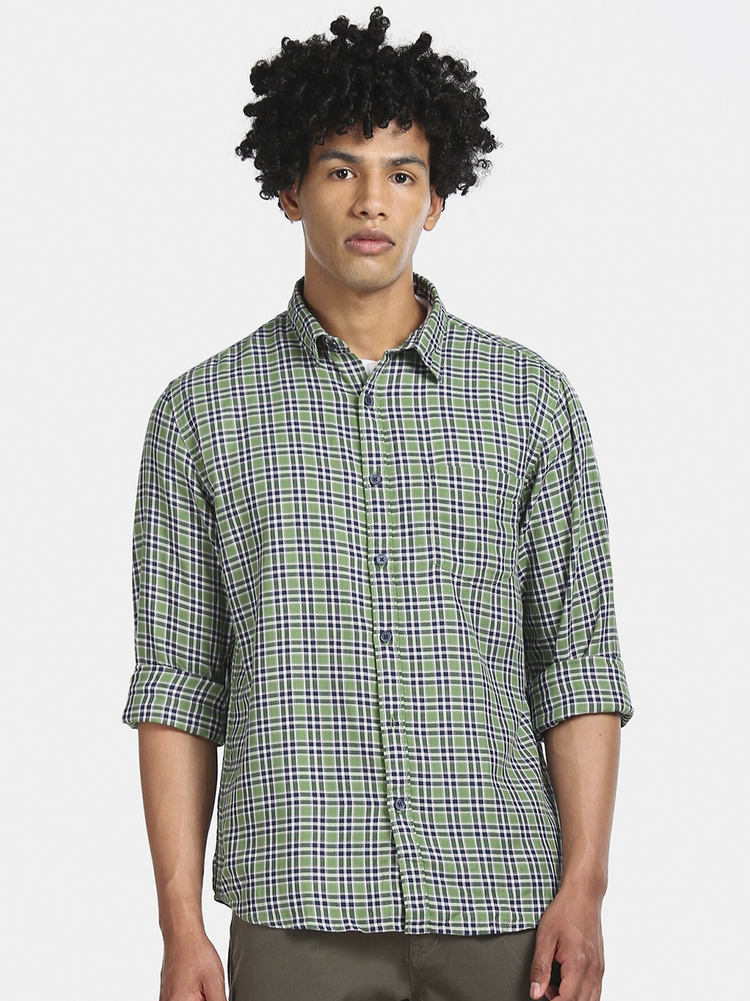 

Ruggers Men Green Regular Fit Checked Casual Shirt