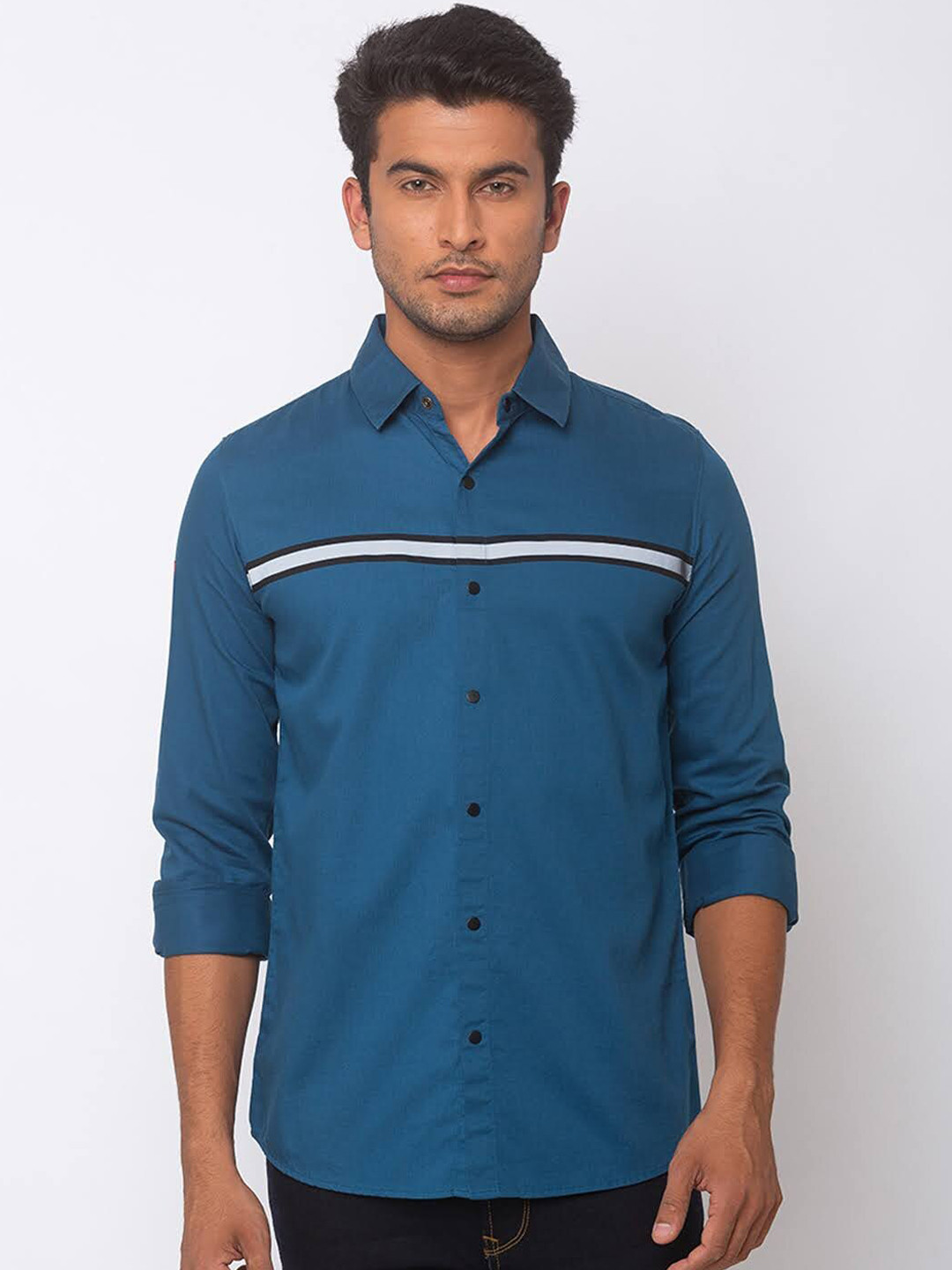 

SPYKAR Men Blue Slim Fit Solid Casual Shirt
