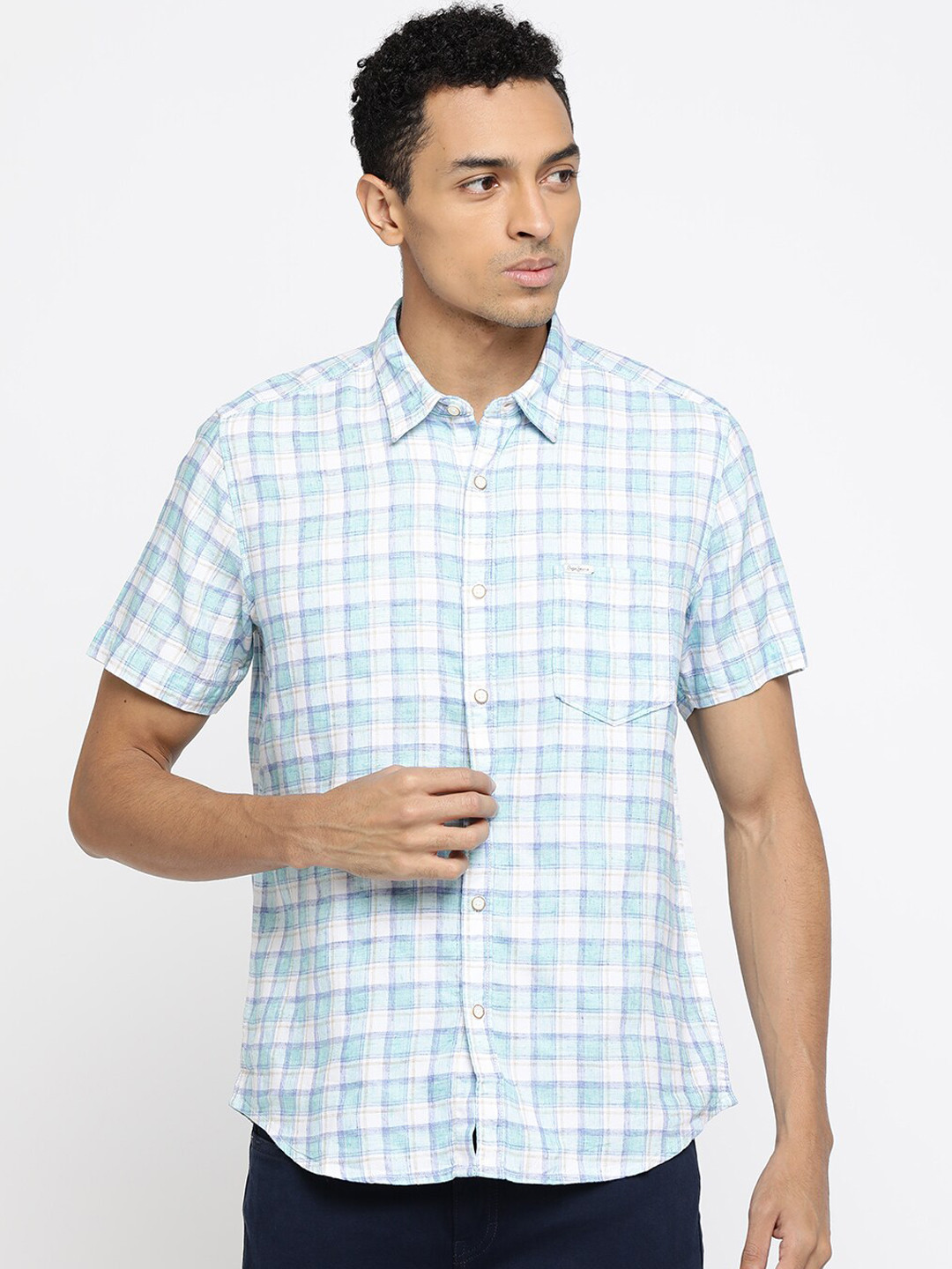 

Pepe Jeans Men Blue & White Regular Fit Checked Casual Shirt