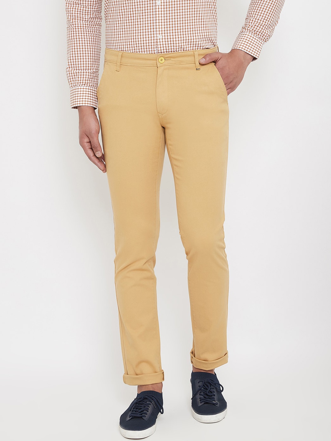 

Canary London Men Khaki Slim Fit Solid Chinos