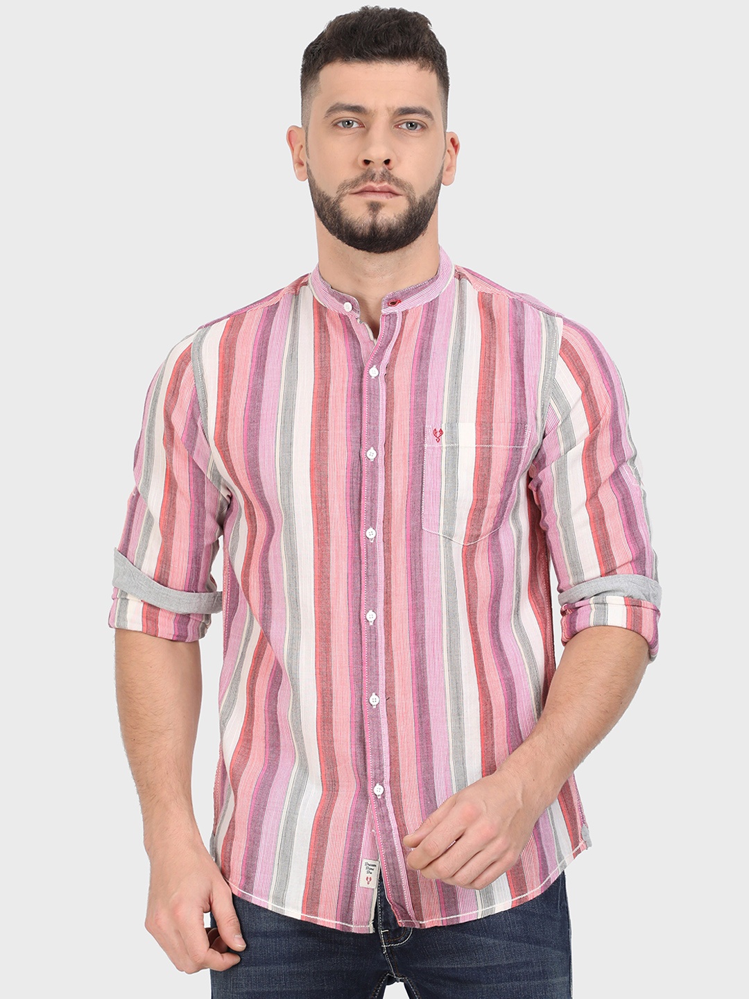 

VUDU Men Pink Regular Fit Striped Casual Shirt