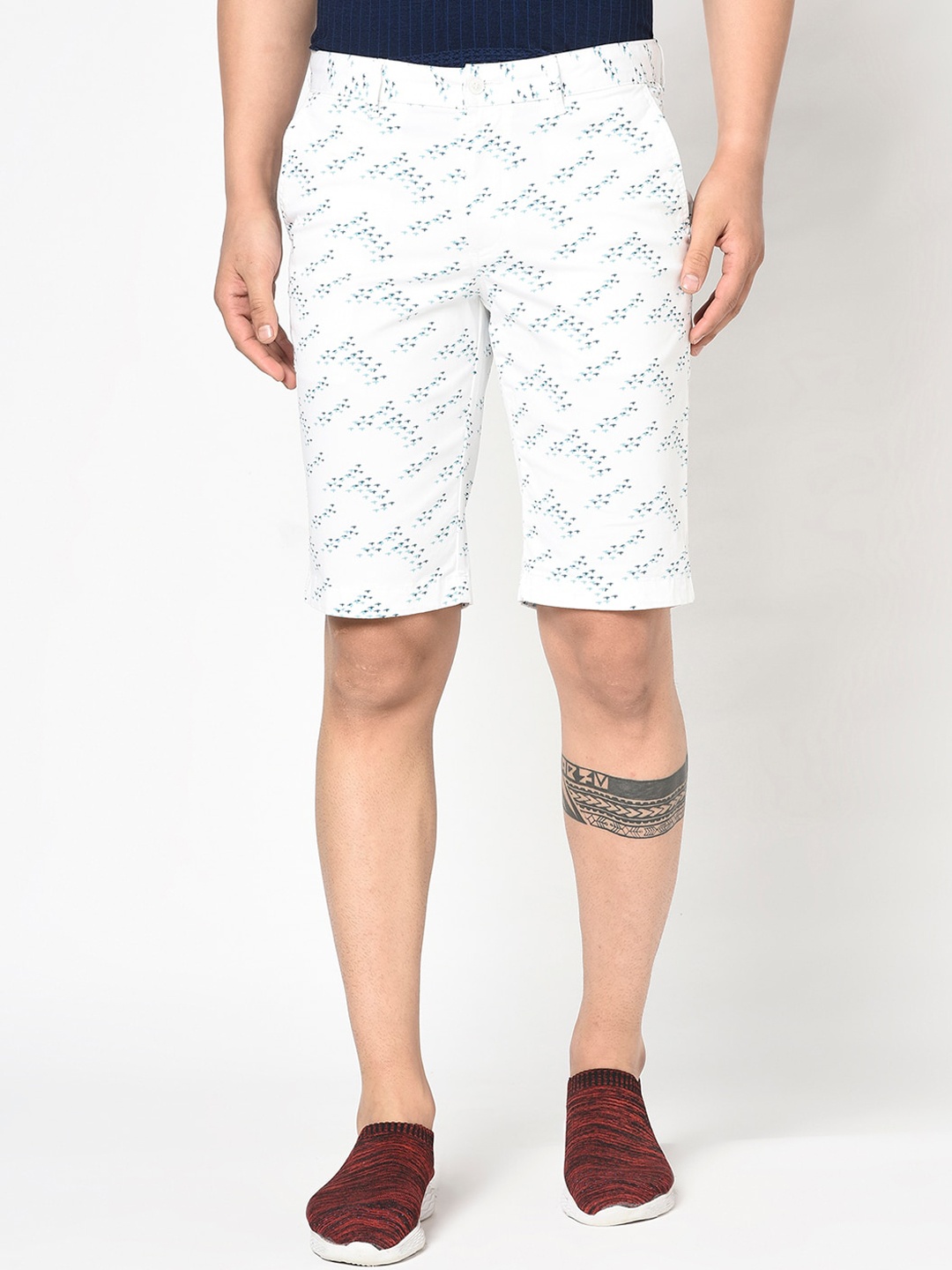 

Blackberrys Men White Printed Bs-12 Slim Fit Regular Shorts
