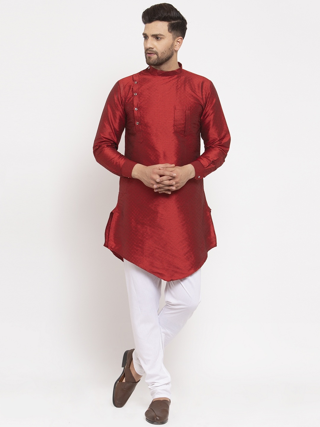 

KLOTTHE Men Maroon & White Self Design Kurta with Churidar