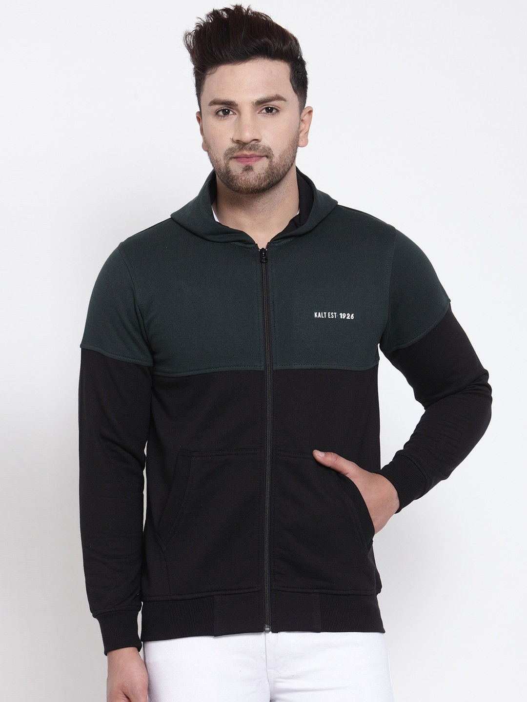 

Kalt Men Black Colourblocked Sweatshirt