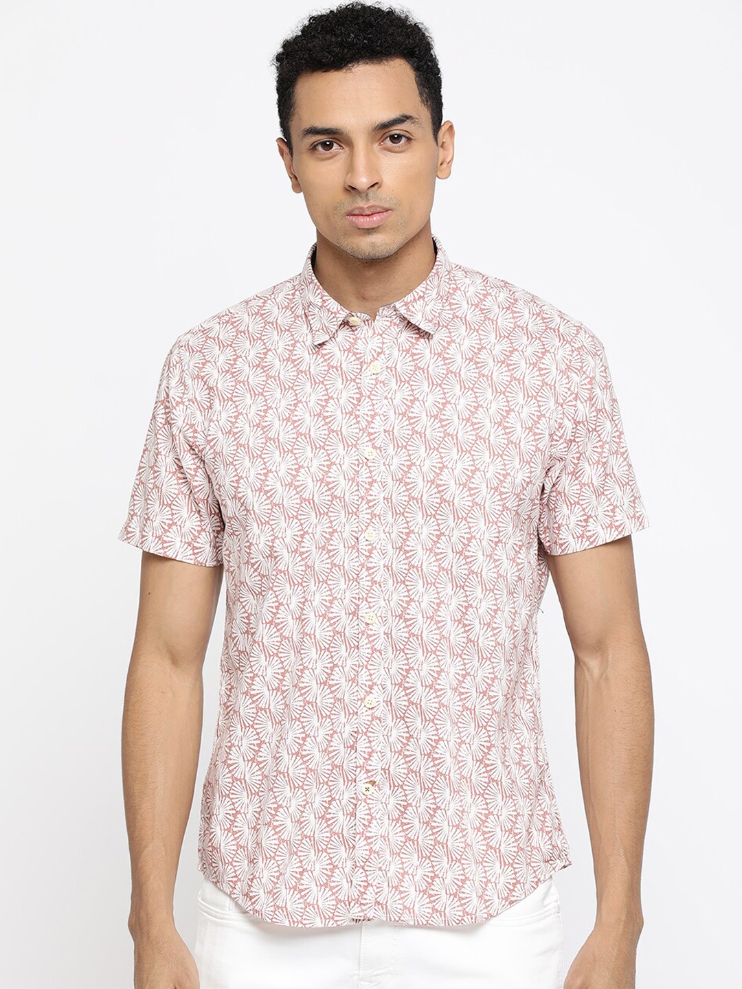 

Pepe Jeans Men Orange & White Regular Fit Printed Casual Shirt