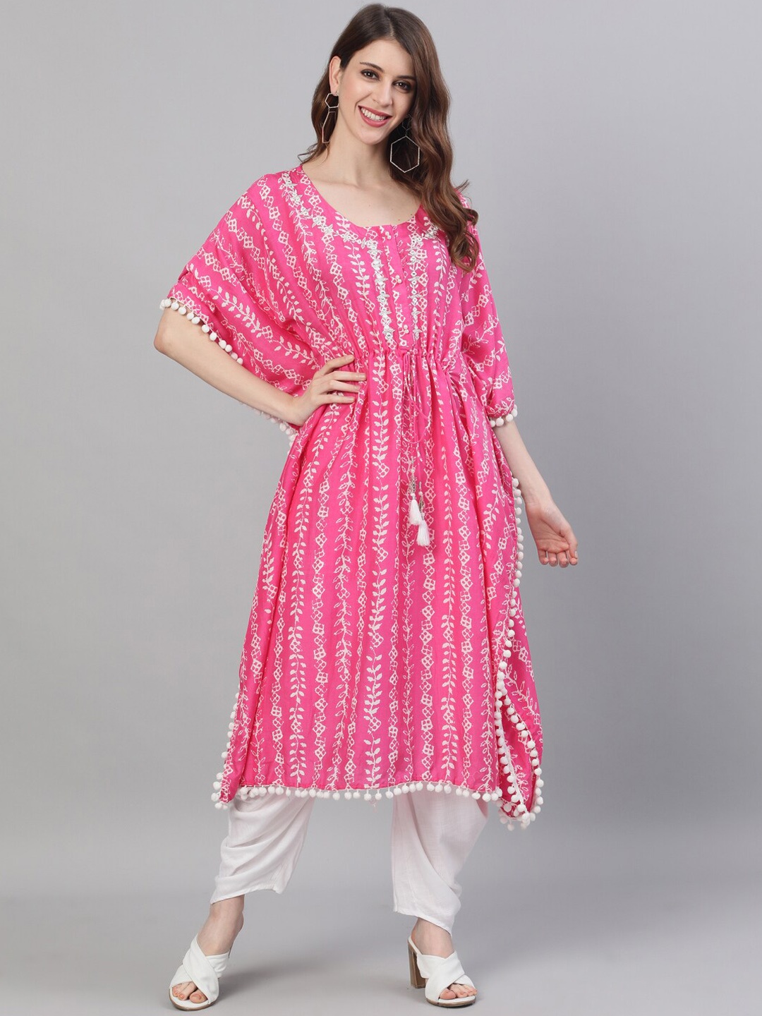 

Ishin Floral Printed Flared Sleeves Kaftan Kurta, Pink