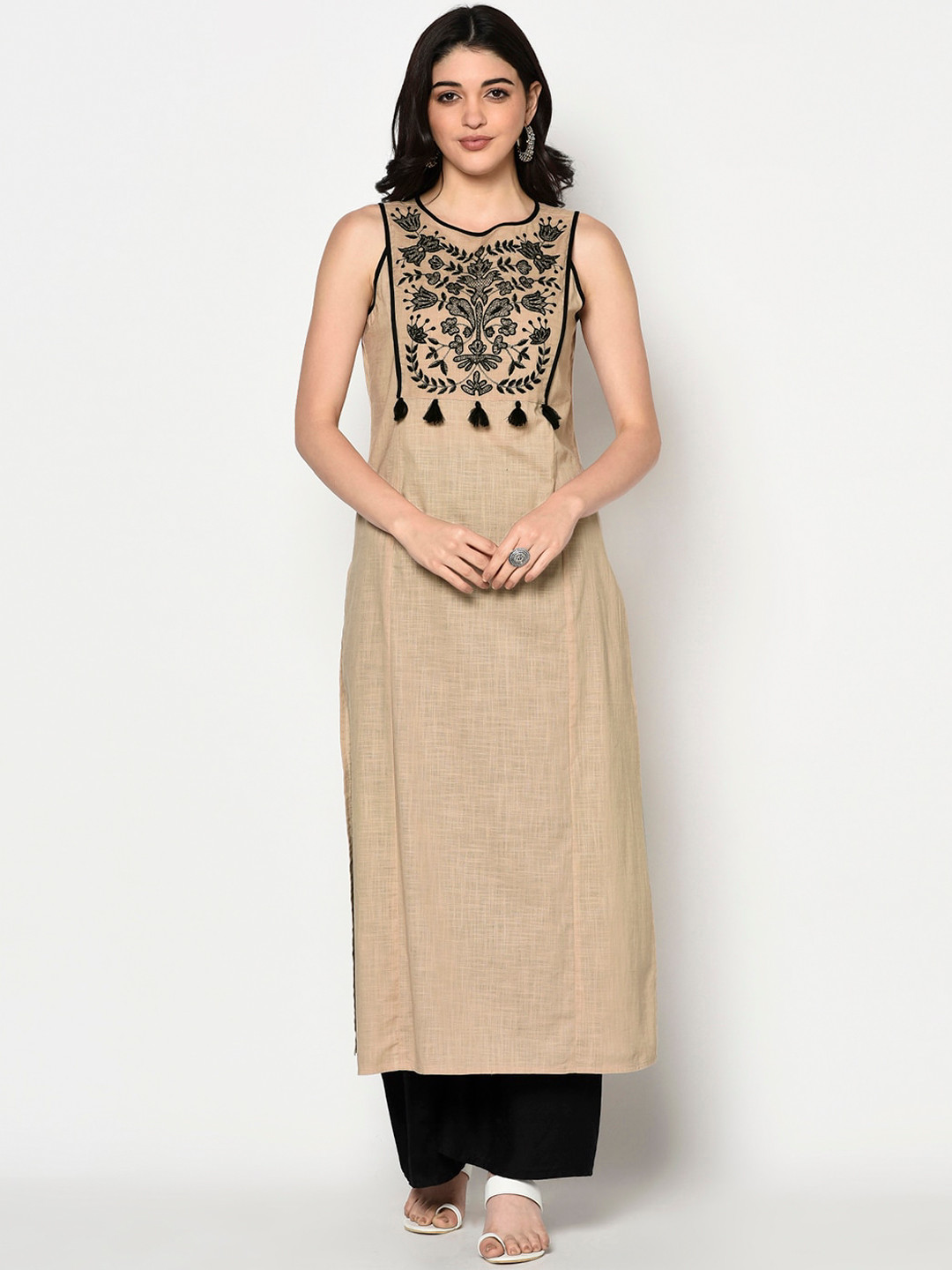 

Blanc9 Women Beige Ethnic Motifs Yoke Design Pure Cotton Kurta