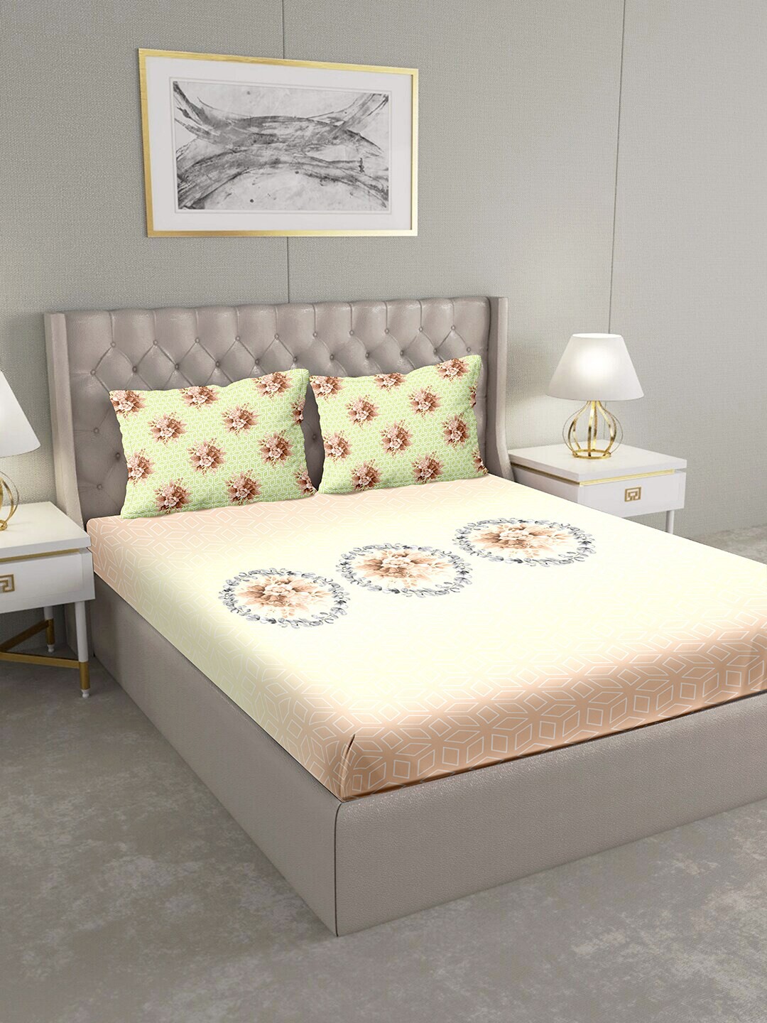 

BELLA CASA Peach-Coloured Floral 124 TC Cotton 1 Extra Large Bedsheet with 2 Pillow Covers