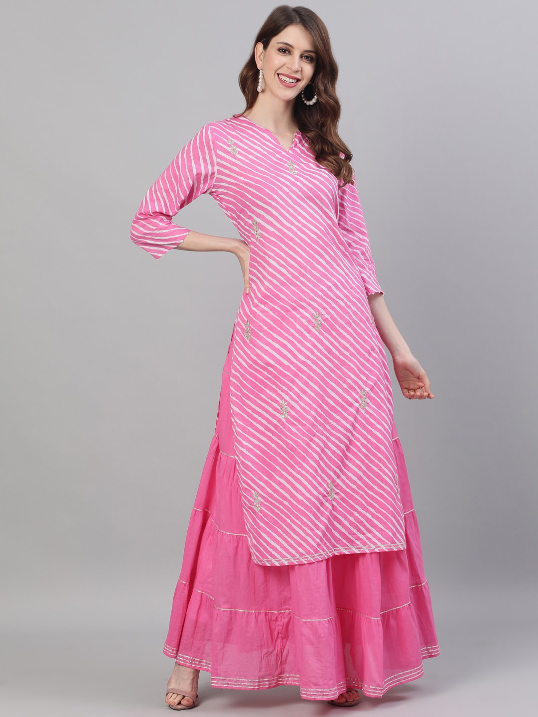 

Ishin Women Pink Printed Kurta with Skirt