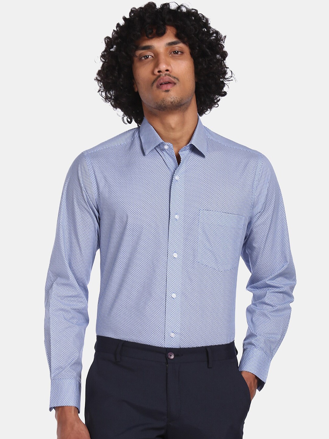 

Arrow Men Blue Regular Fit Printed Casual Shirt
