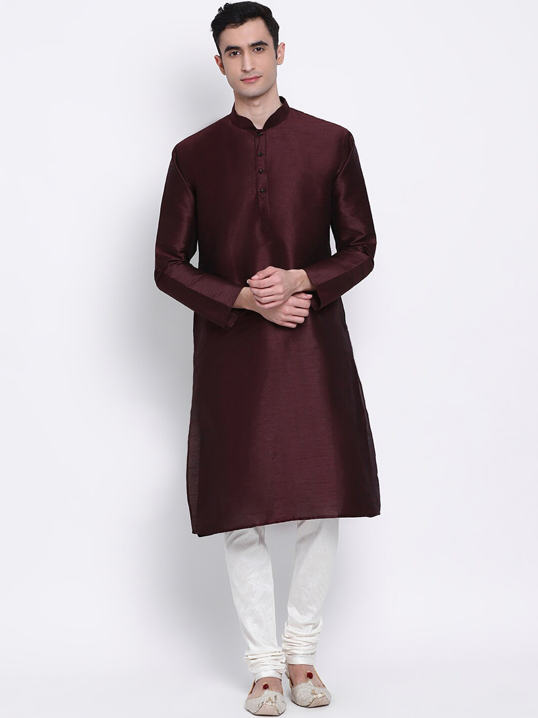 

Sanwara Men Maroon Mandarin Collar Kurta