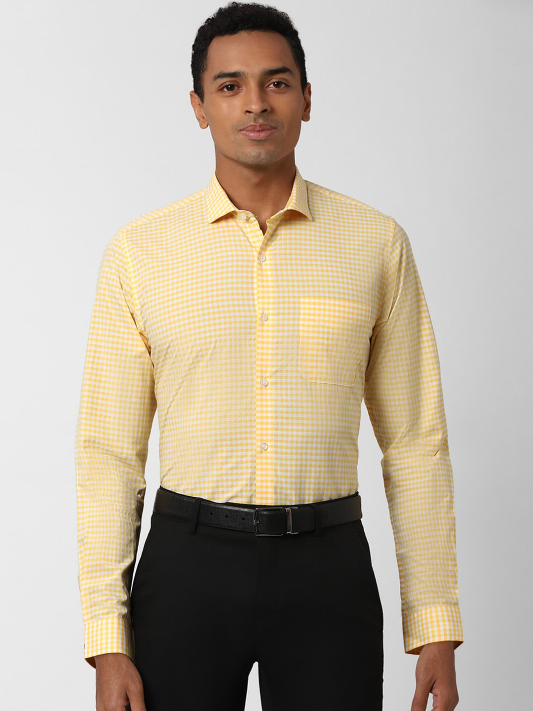 

Peter England Men Yellow Slim Fit Checked Formal Shirt
