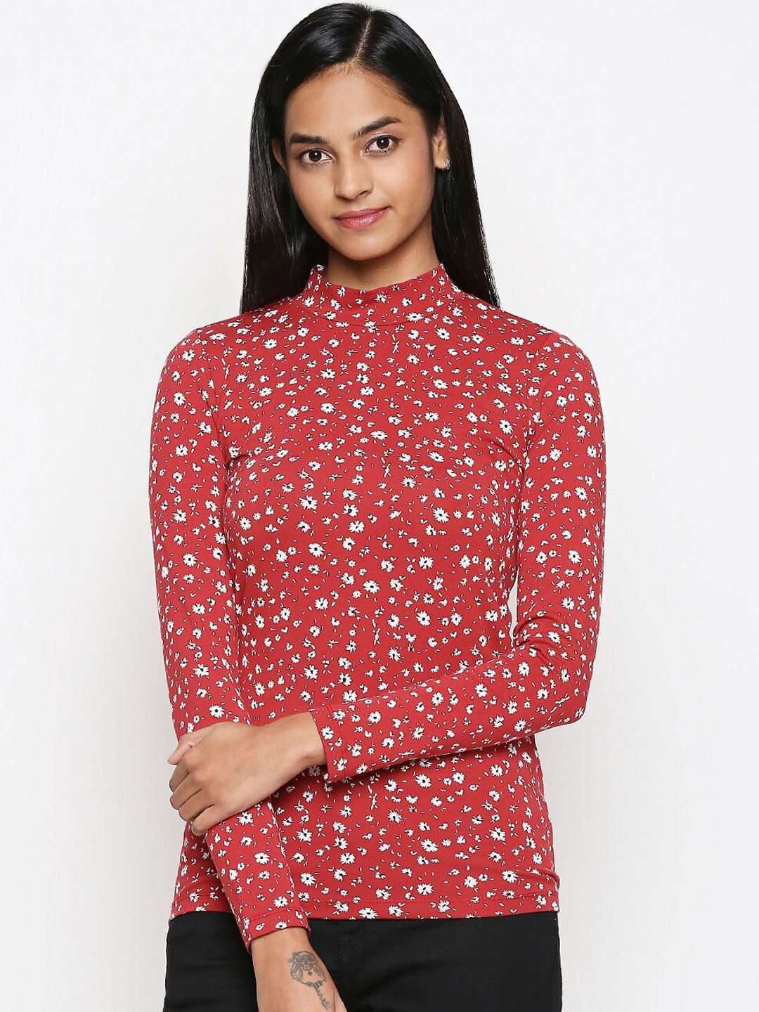 

Honey by Pantaloons Women Red Printed Regular Top