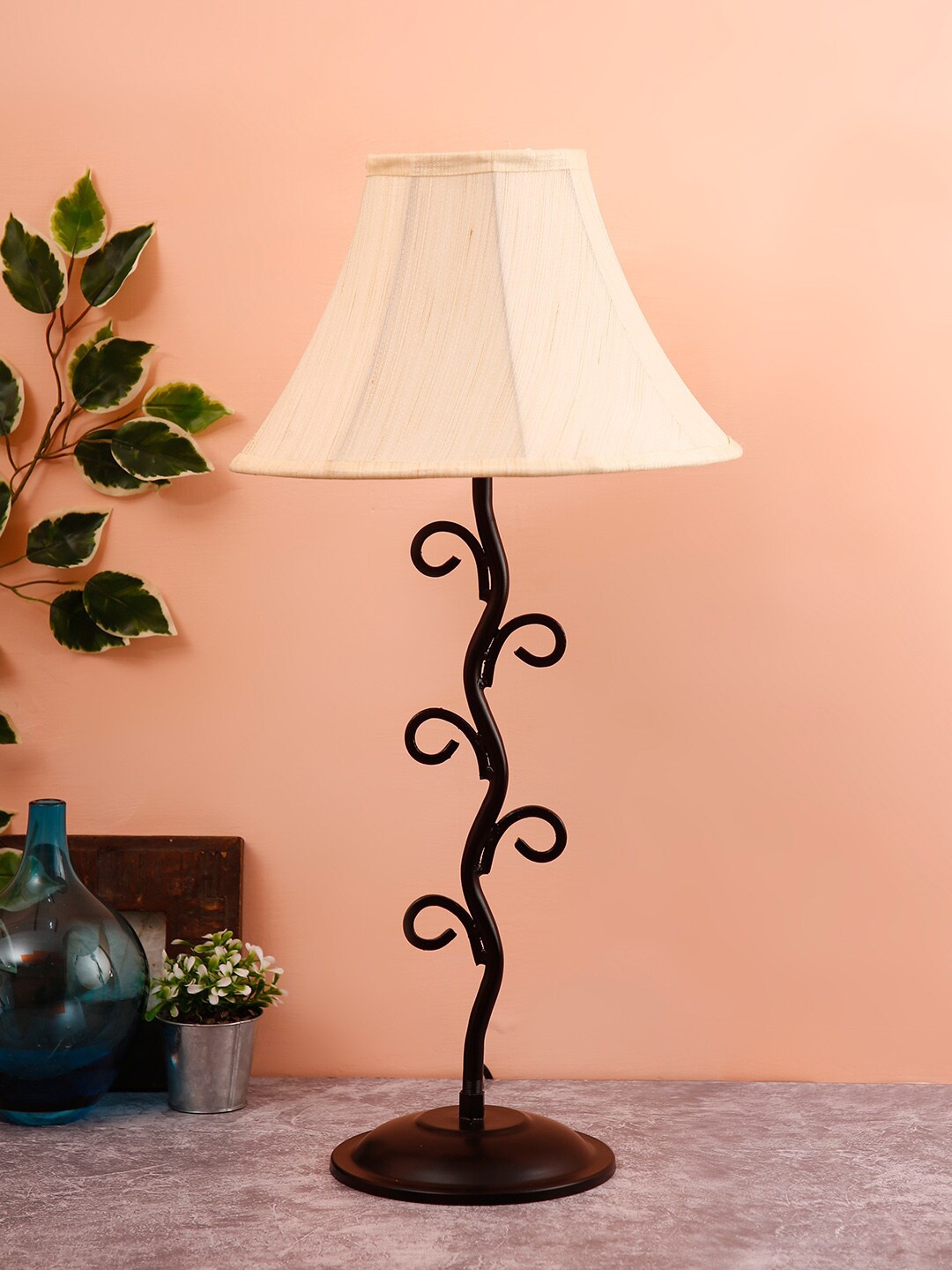 

Devansh Off-White & Black Solid Frustum Table Lamp