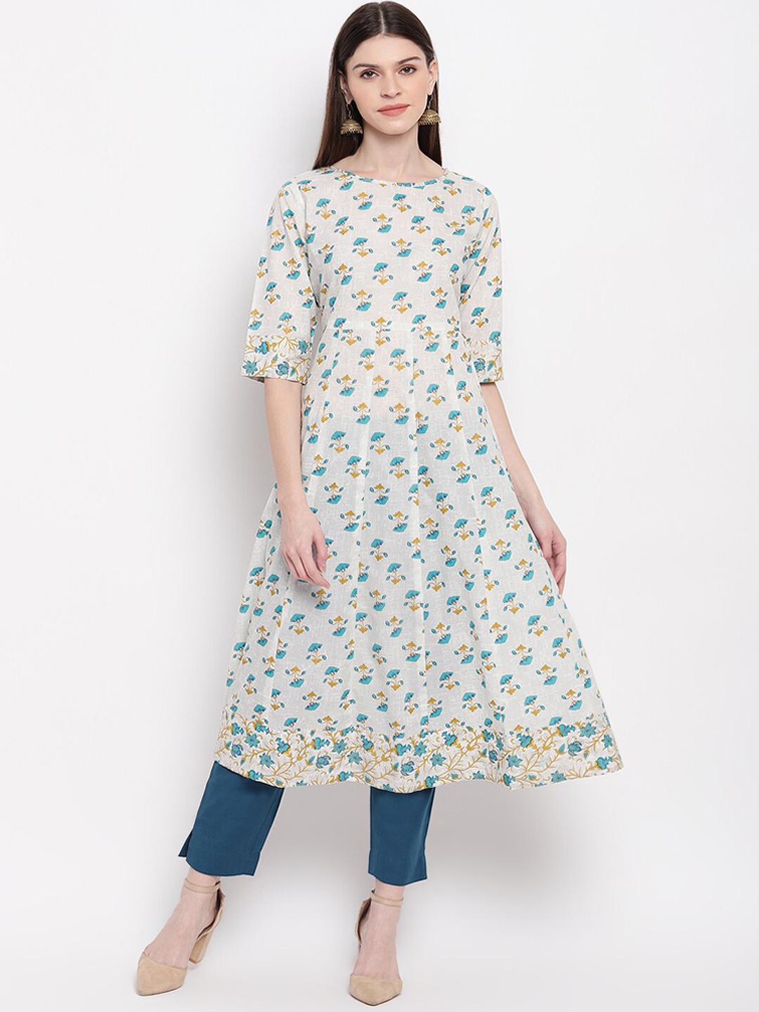 

Janasya Women Off White & Blue Floral Printed Anarkali Kurta