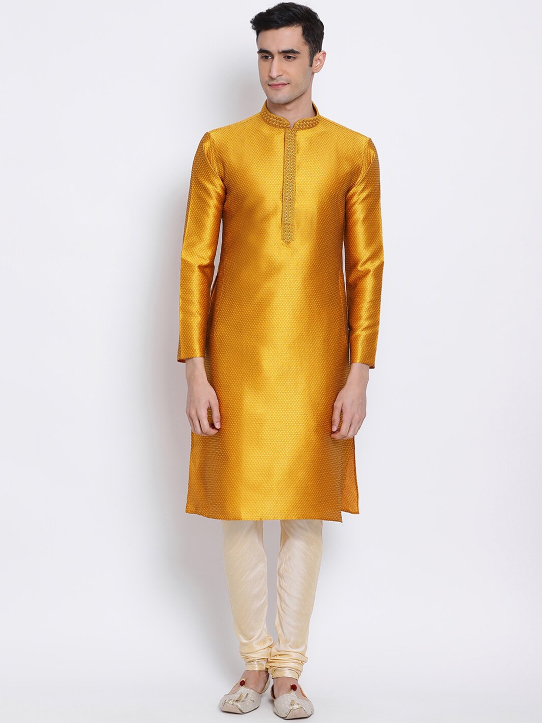 

Sanwara Men Gold-toned Yoke Design Straight Kurta