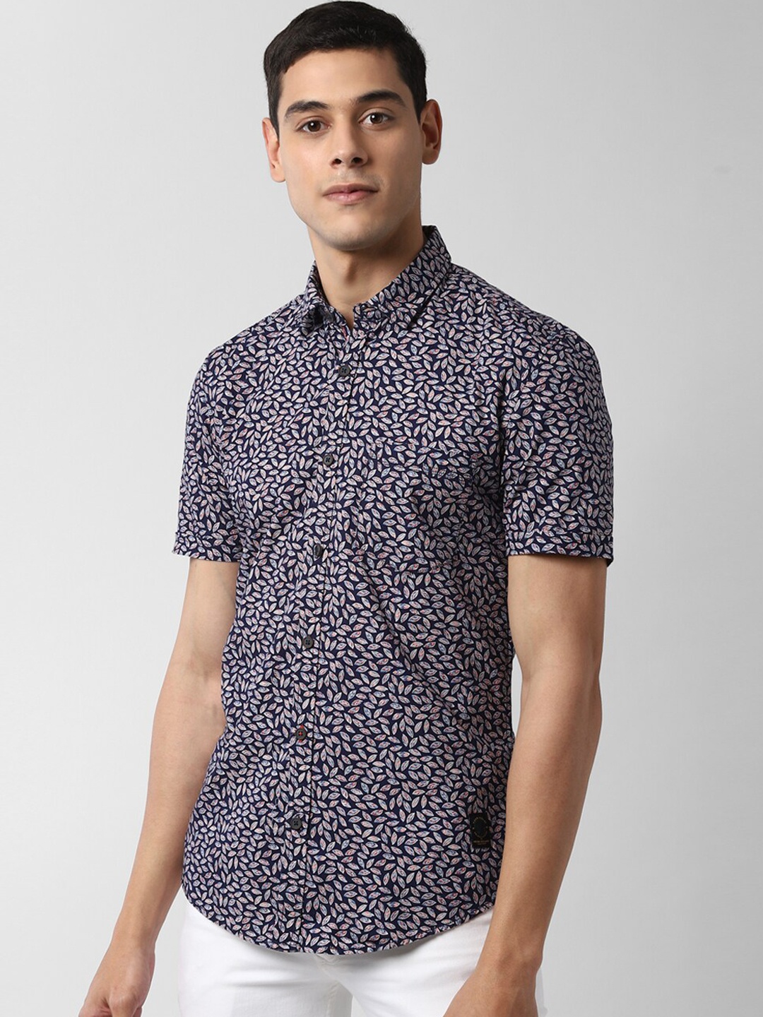 

Peter England Casuals Men Navy Blue Slim Fit Printed Casual Shirt