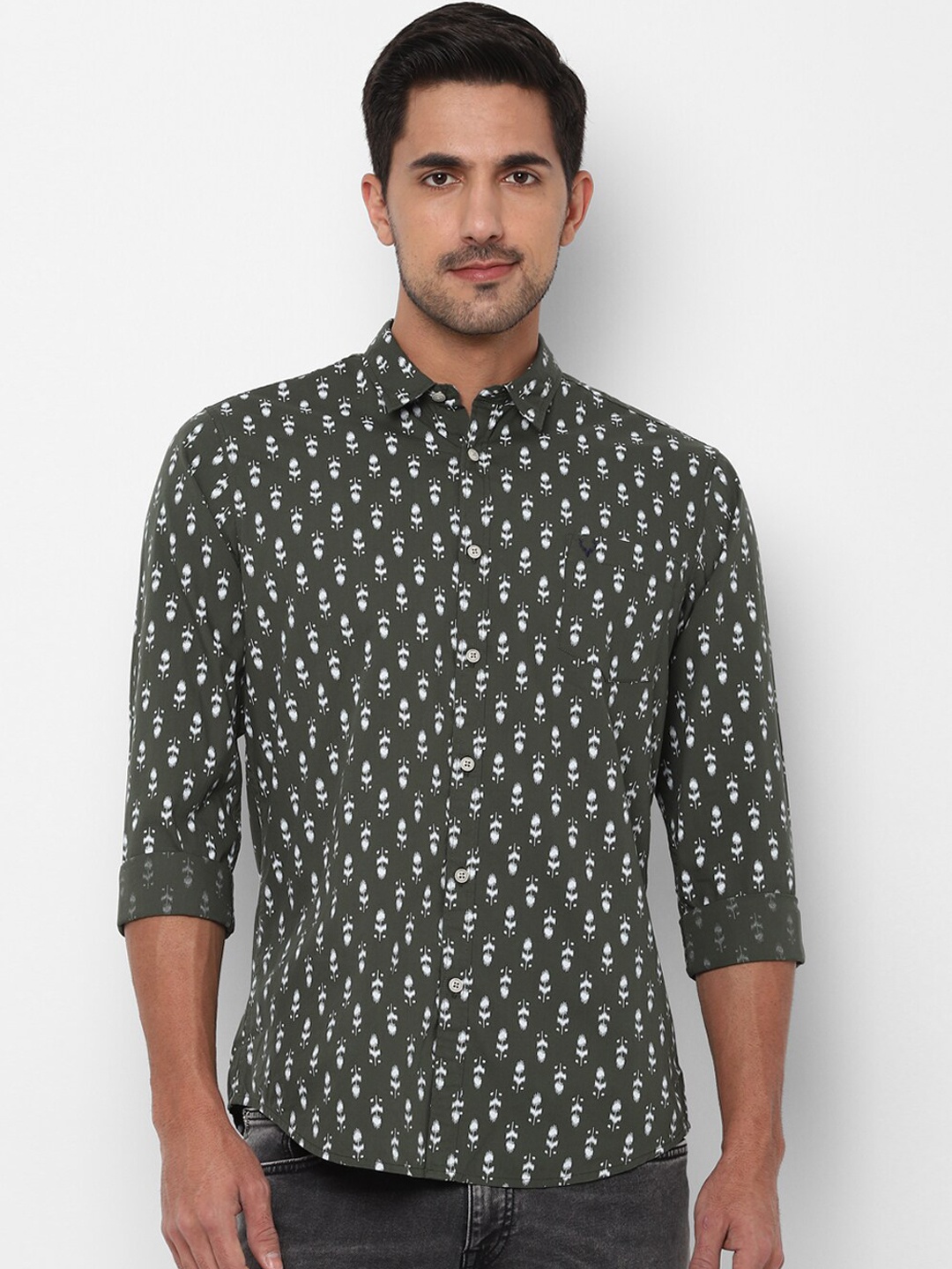 

Allen Solly Sport Men Olive Green & White Regular Fit Printed Casual Cotton Shirt