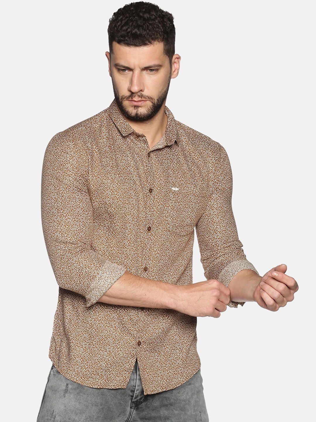 

SHOWOFF Men Khaki Slim Fit Printed Casual Shirt