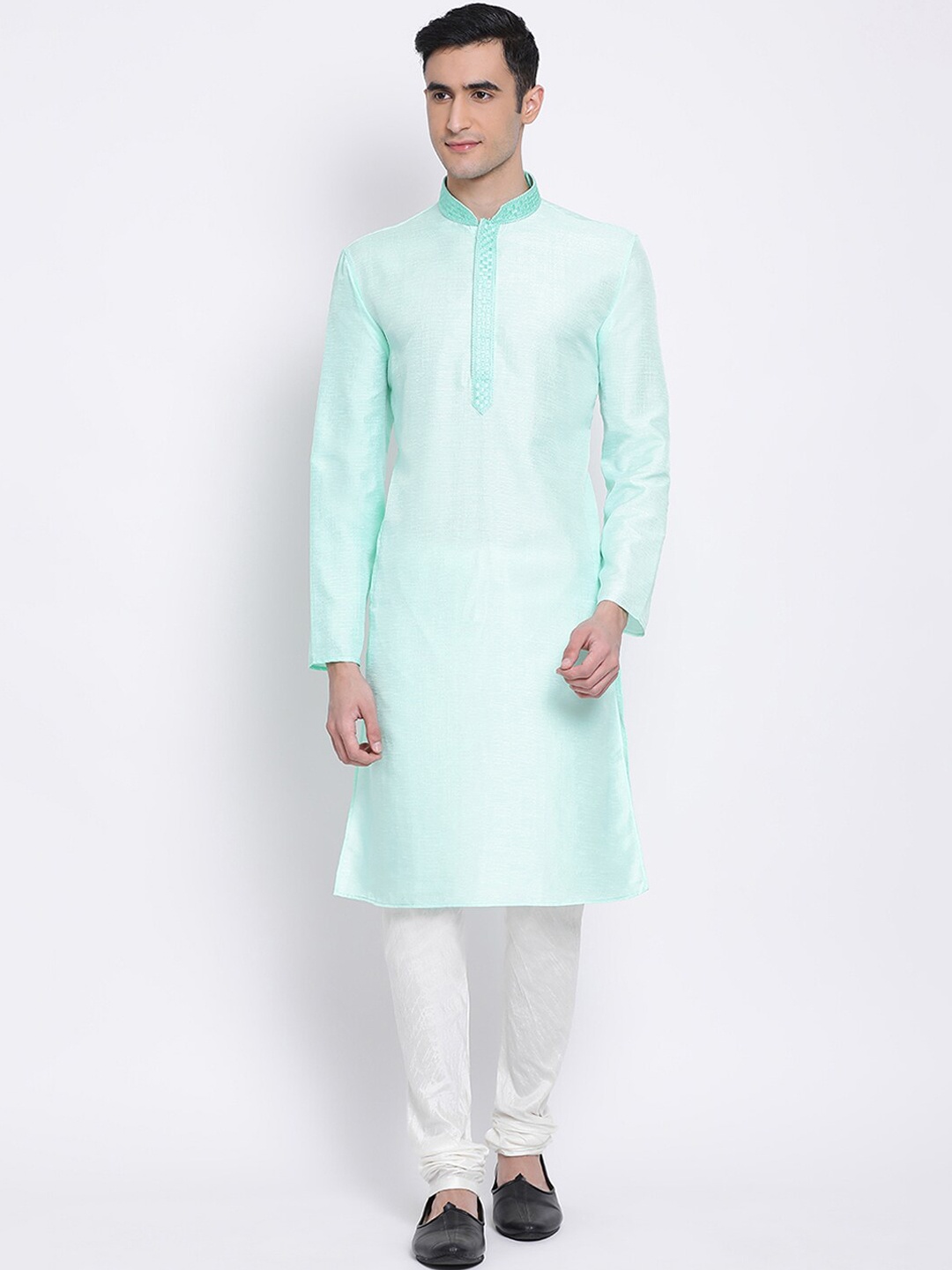 

Sanwara Men Green Solid Straight Kurta
