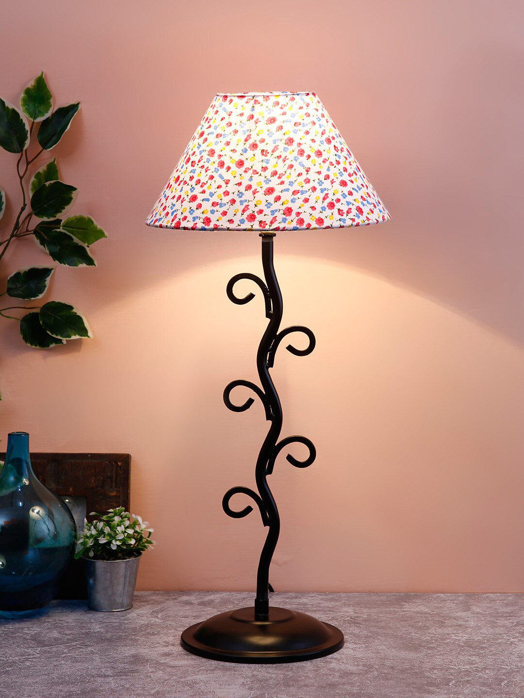 

Devansh Off-White & Red Floral Printed Table Lamp