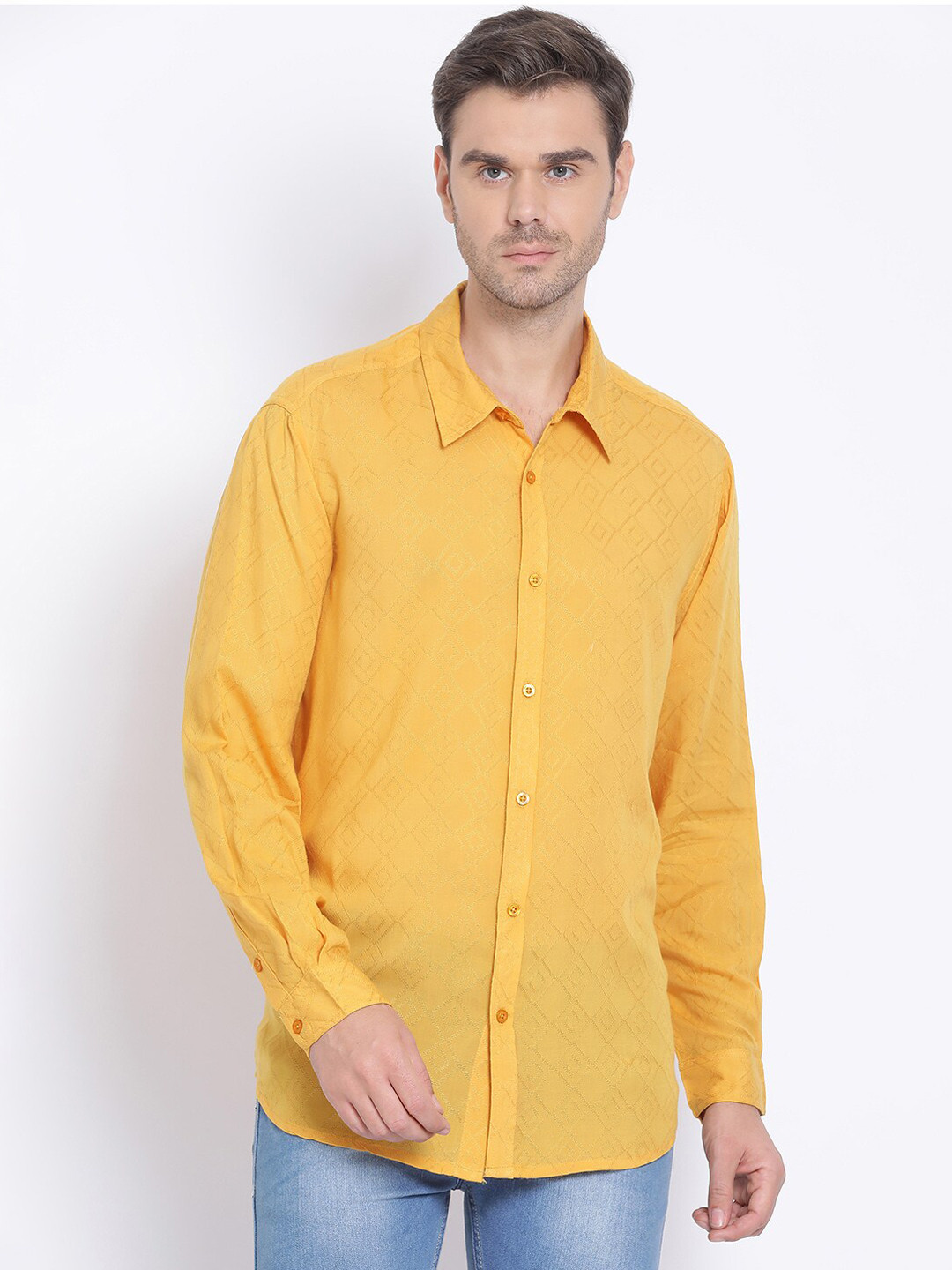 

Oxolloxo Men Yellow Regular Fit Self Design Casual Shirt