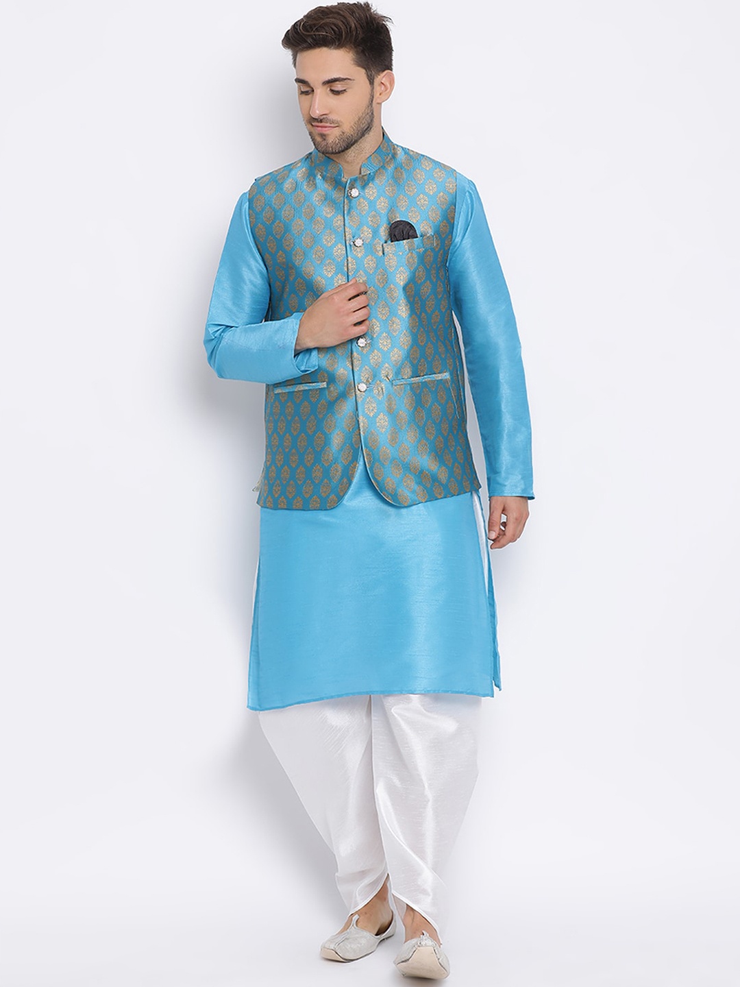 

Hangup Men Blue & White Solid Dupion Silk Kurta with Dhoti Pants & Nehru Jacket