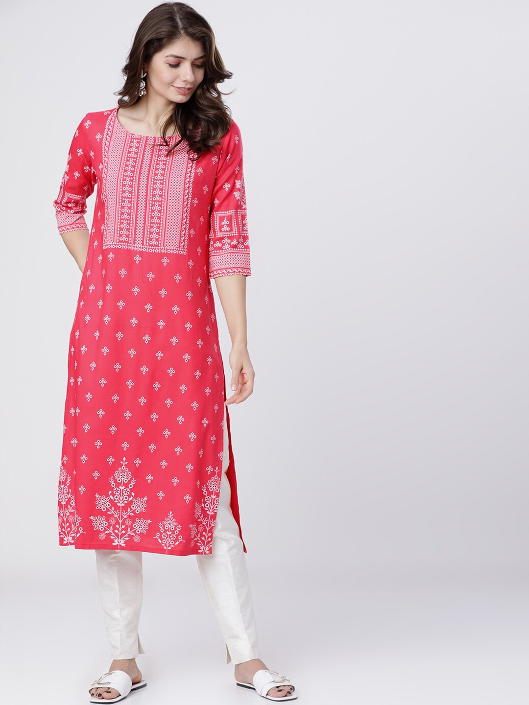 

Vishudh Women Pink & White Ethnic Motifs Printed Straight Kurta